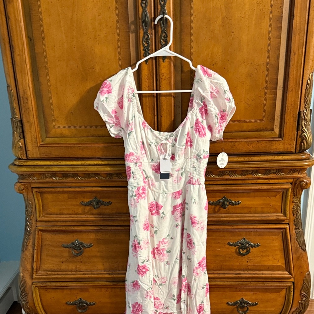 Hollister White and Pink Floral Dress